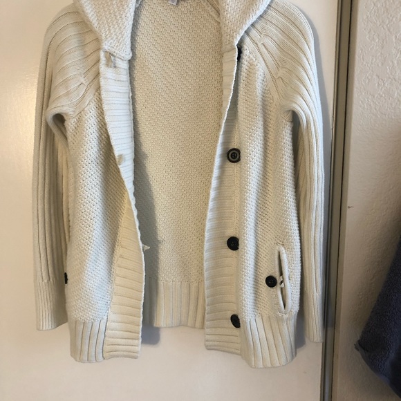 Gap ivory knit cable sweater - Picture 4 of 5